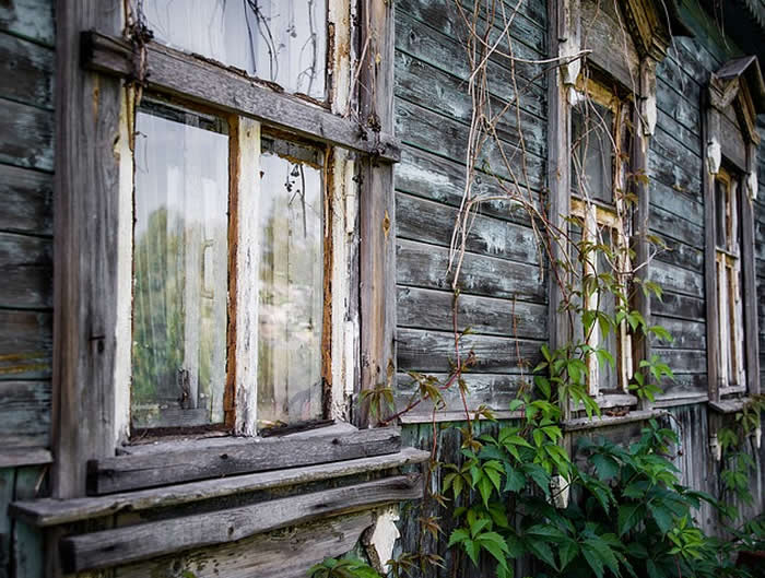 haunted farm house