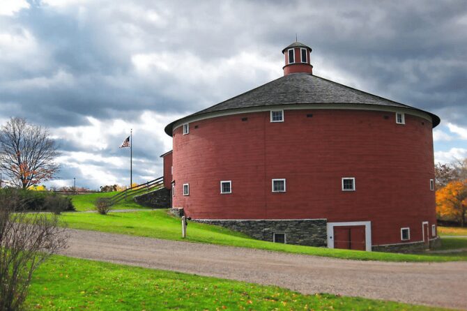shelburne museum round barn