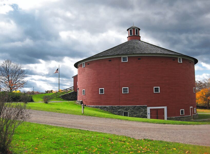 shelburne museum round barn
