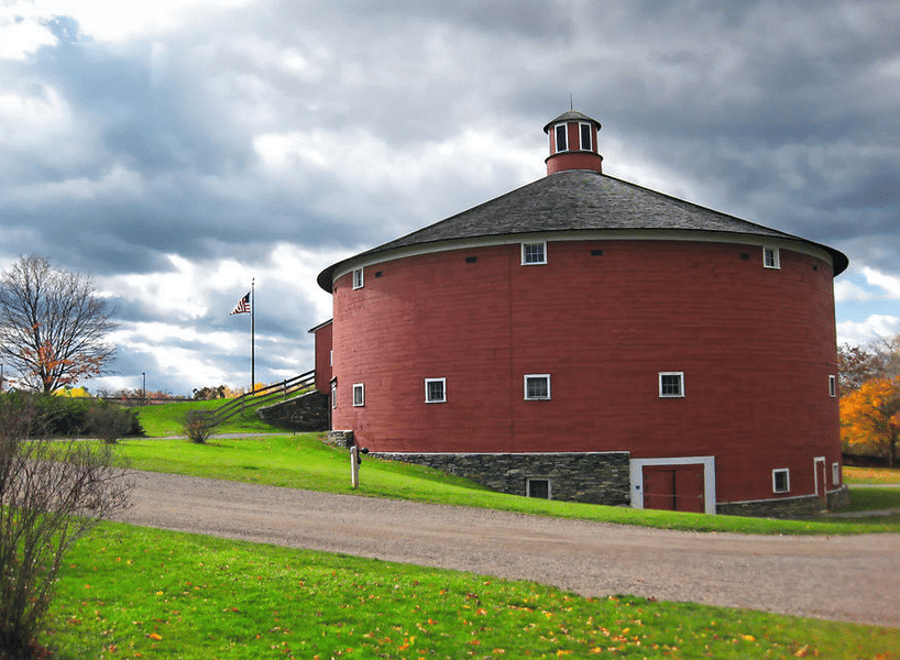shelburne museum round barn