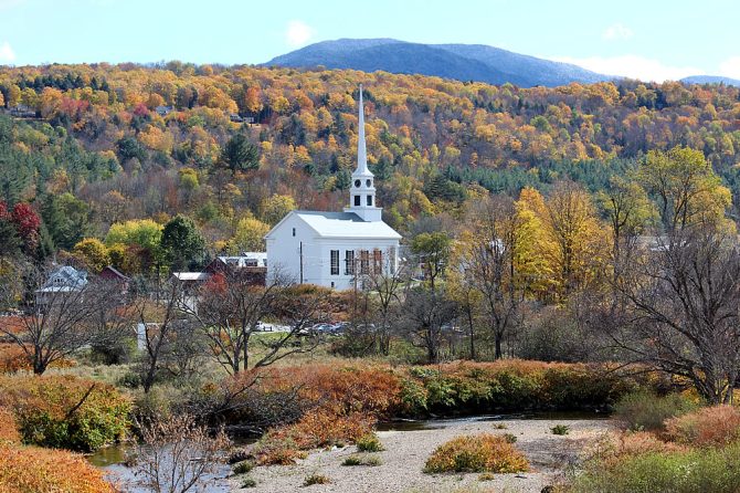 Explore Stowe Vermont in the Autumn Fall Foliage Season